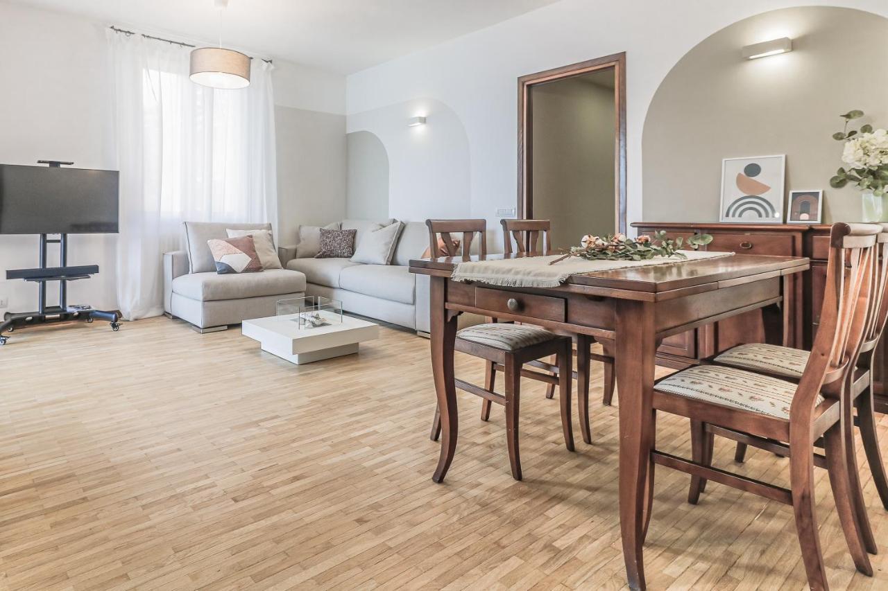 Stunning View Lakeside Apartment - Larihome A11 Gravedona Exteriér fotografie