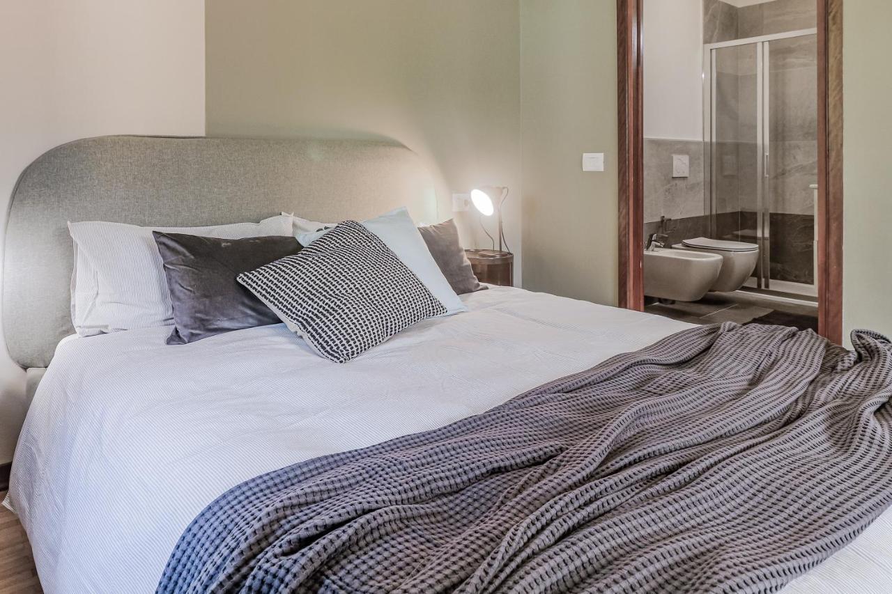Stunning View Lakeside Apartment - Larihome A11 Gravedona Exteriér fotografie