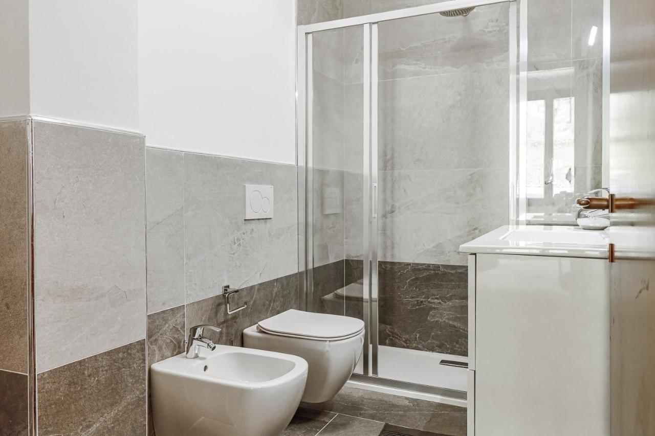 Stunning View Lakeside Apartment - Larihome A11 Gravedona Exteriér fotografie